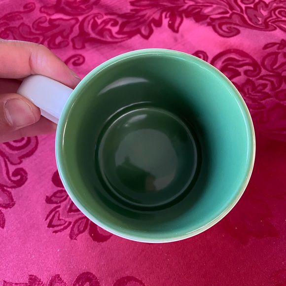 Le Creuset collectible Boston coffee/tea mug - Picture 2 of 5